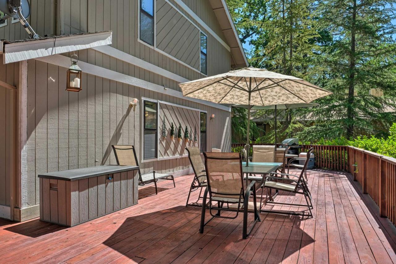 Pine Mountain Lake Haven With Spacious Deck! Groveland Extérieur photo